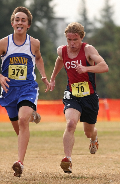 2009 CIF XC Boys D5-115.JPG - 2009 California CIF Cross Country Championships, Woodward Park, Fresno, California